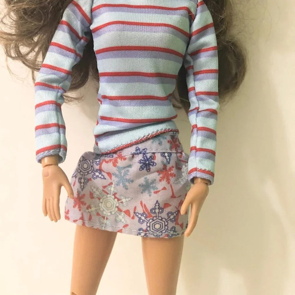 Liv Doll Katie with Brunette Wig with  Hat Articulated Doll - Picture 3 of 16